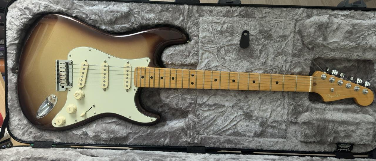 Fender Ultra Stratocaster Moc...