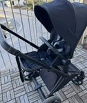 CYBEX E-priam 2023 mattsvart + sepia liggvagn och sittvagn