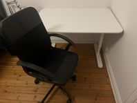Skrivbord + kontorsstol