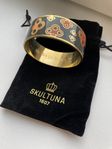 Helt nytt Skultuna armband ”wide key bangle”