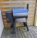 Traeger pelletsrök med ca 25kg pellets