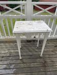 gediget äldre herrgårdsbord