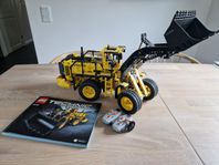 Lego Technic 42030 Volvo L350F Wheel Loader