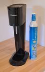 Sodastream med oöppnad kolsyreflaska