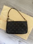 Louis Vuitton Pochette Accessories