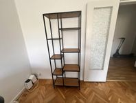 TRAPPEDAL hylla, svart/ljust trä