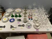 Glas , porslin , skedar 