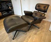 Klassisk Charles Eames Lounge stol och ottoman kopia