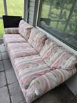 Soffa bortskänkes