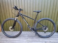 MTB mountenbike Cannondale Trail 5 29"