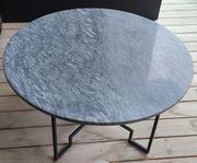 Marble coffee table (Mio Parga Ø 80 cm)