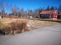 Tomt i Degerfors 735m