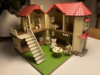 Sylvanian Families dockhus med tillbehör