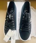 Calvin Klein Sneakers, skor,  Unisex, Ny. Svart. STRL: 40