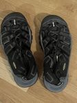 Keen sandaler 37