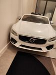 Elbil barn – Volvo med fjärrkontrol