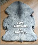 ÄKTA LAMMSKINN GRÅTT NYTT