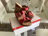 Röda Rieker slip in sandaler