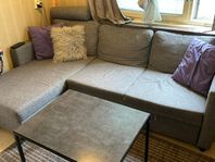 Bäddsoffa från Mio + soffbord från IKEA – Fint skick!