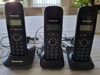Panasonic sats med 3 st trådlösa telefoner