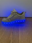 Heelys stl 35 med led ljus i sula