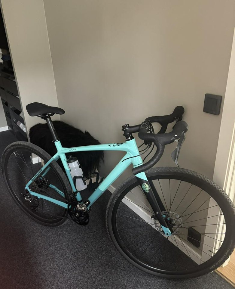 Bianchi gravel cykel