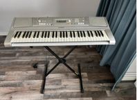 Elpiano Yamaha PSR E303