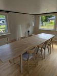 Stort matbord för upp till 14 personer