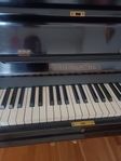 Ferd. Manthey Piano, bortskänkes mot hämtning