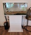 Akvarium med tillbehör