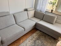 Bekväm och snygg beige-grå Mio-soffa