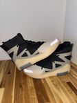 Nike Air Fear of God 1 "String / The Question" – Strl 47,5