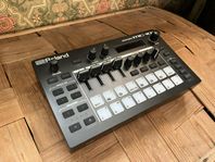 Roland MC-101 groovebox