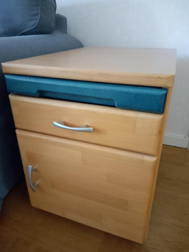 Låda och skåp på hjul