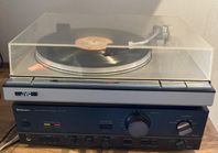 technics förstärkare + JVC grammofon.    