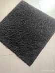Svart matta 80x80 cm