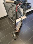 25km/timme Nyskick E-Wheels E2S V2 Elsparkcykel - Åkt 369 k