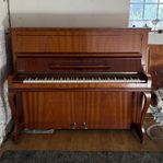 Malmsjö Piano skänkes