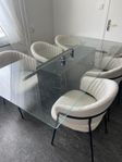 matbord + stolar