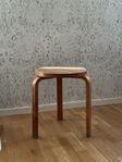 Alvar Aalto Pall 60, 1900 talets mitt