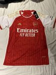 Arsenal fotbollströja