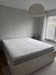 helt ny säng 180x200