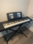 Yamaha Piaggero NP-15 Keyboard + Stand (2000kr)