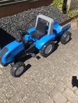 Tramptraktor med släp