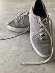 skor (arigato, Nike,)