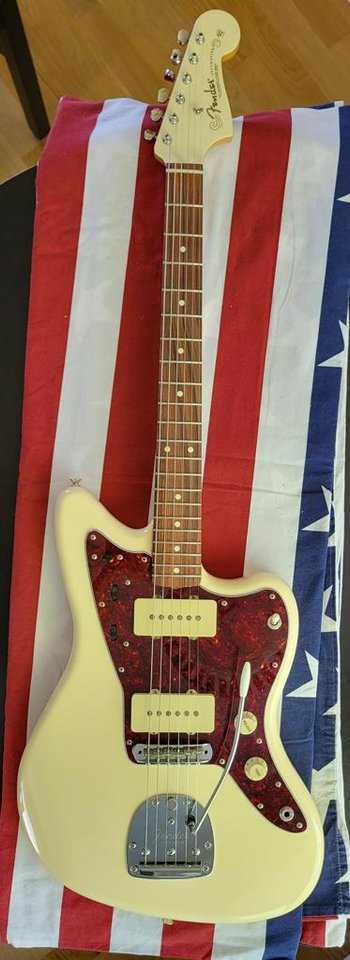 Fender Vintera '60s Jazzmaste...