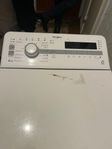 En Whirlpool tvättmaskin med en kapacitet på 6 kg