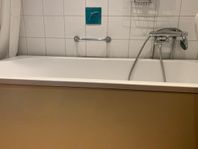 badkar bortskänkes