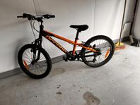 mountain bike till barn
