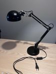 Äldre skrivbordslampa från IKEA
